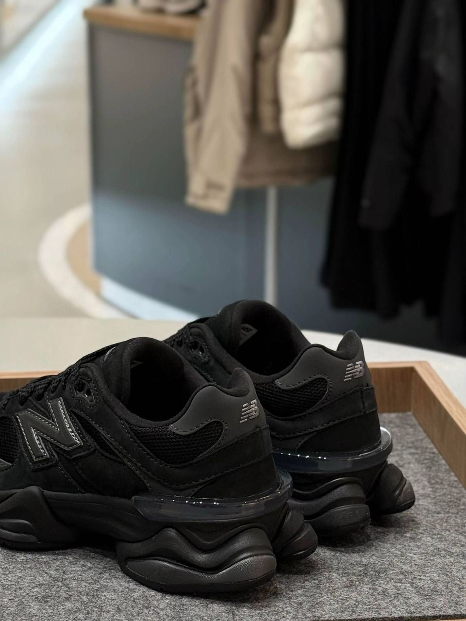 New balance 9060 all black