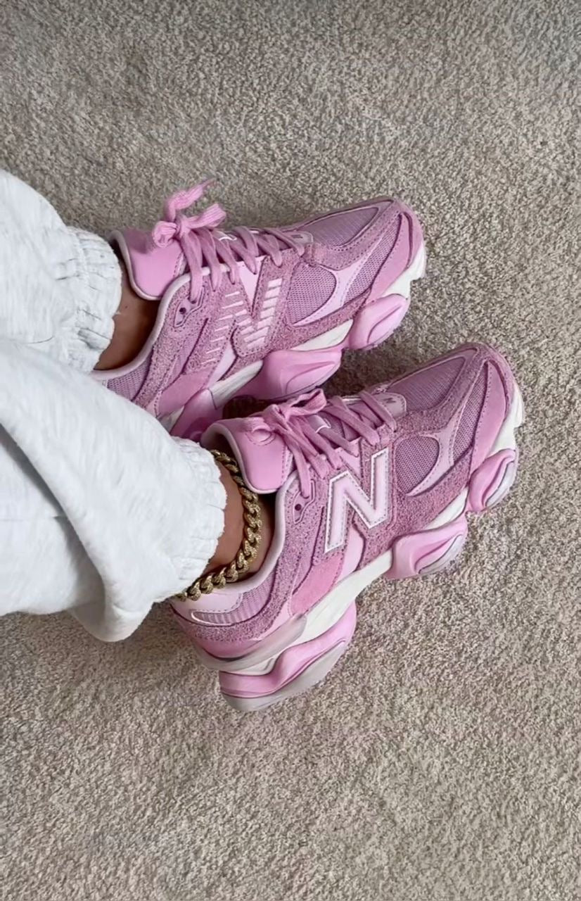 New Balance 9060 pink