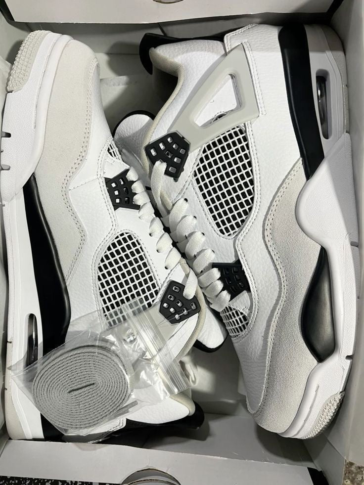 Air Jordan 4 black military