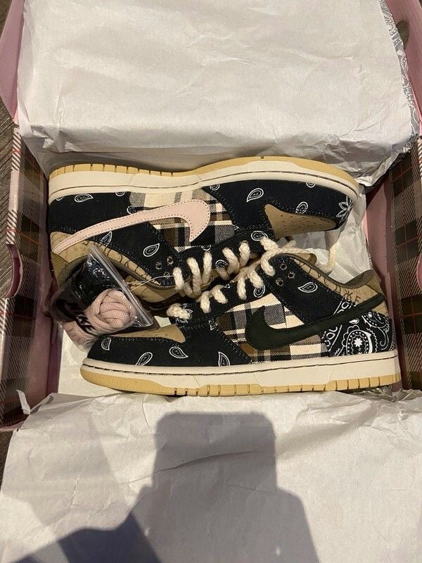 Nike Sb dunk low Travis Scott