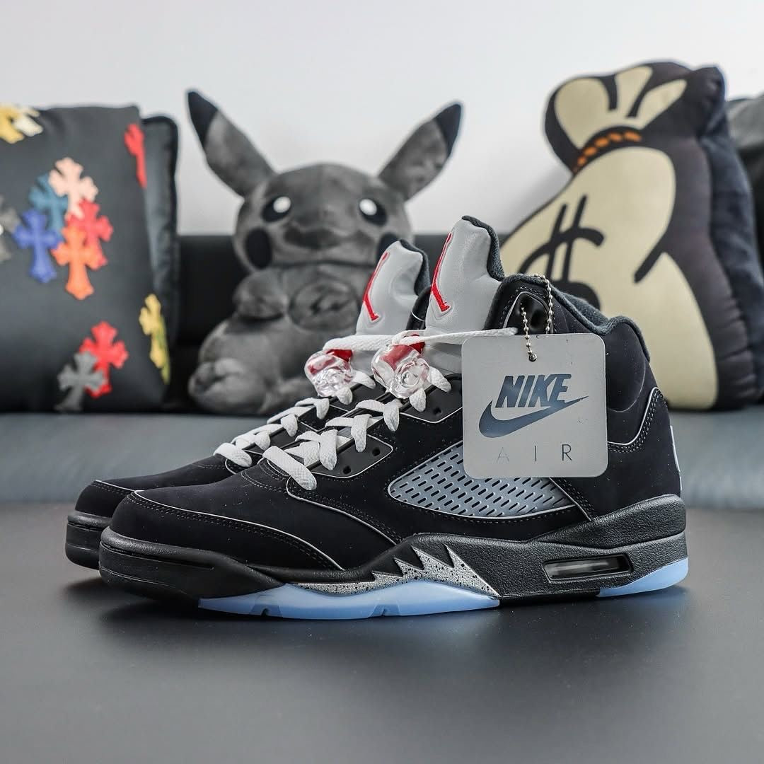 Air Jordan 5 rétro metalic Reimagined