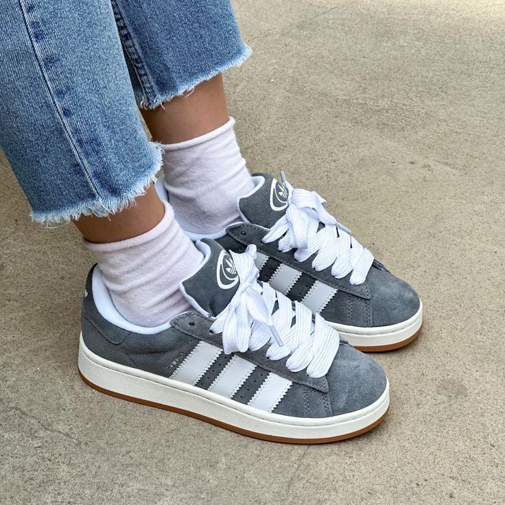 Adidas Campus Suede Gris - Sneakers intemporelles en daim