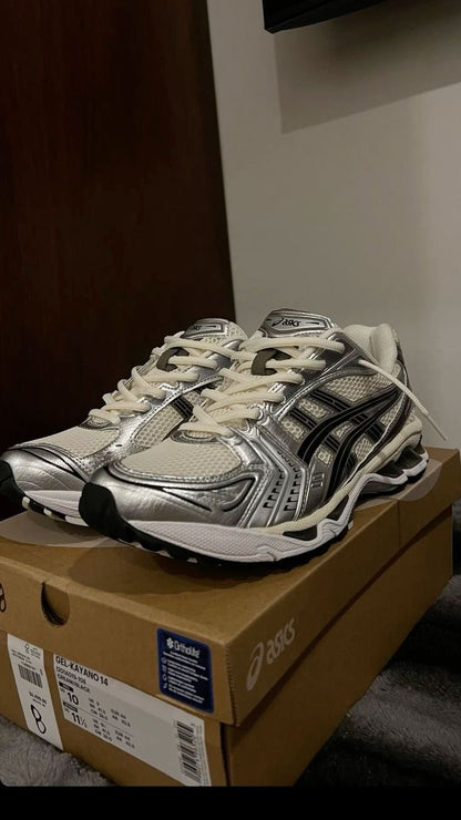 ASICS gel kayano Crème