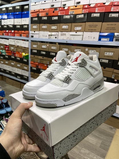 Air Jordan 4 Rétro White Oreo