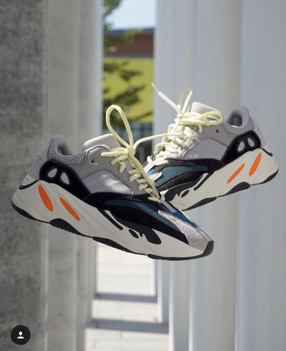 Yeezy 700v1