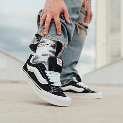 Vans knu school black white