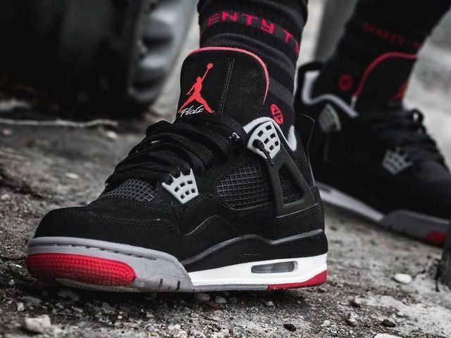 Air Jordan 4 rétro rouge noire
