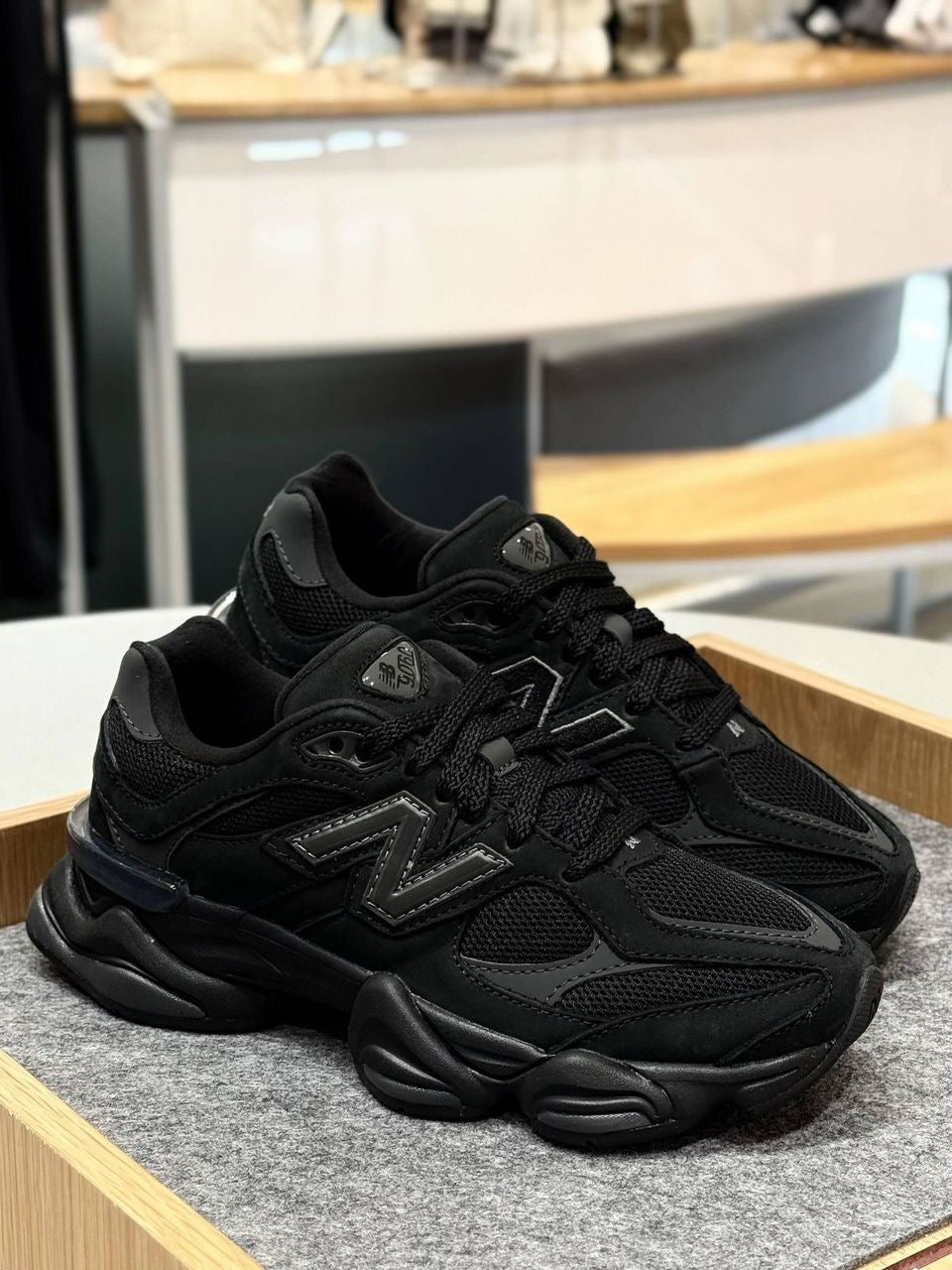 New balance 9060 all black