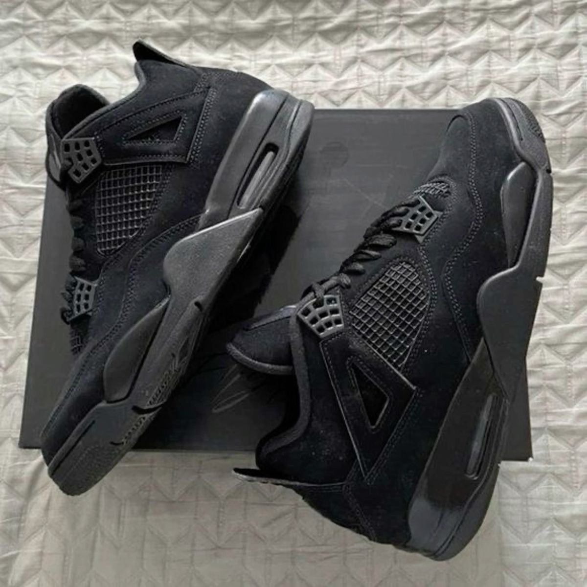 Air Jordan 4 black cat all black